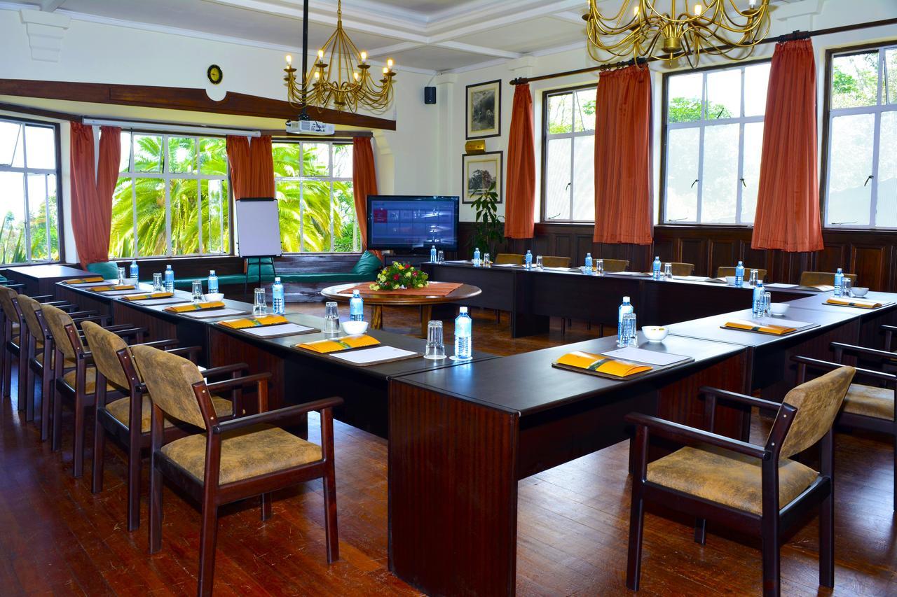 Outspan Hotel Nyeri Bagian luar foto